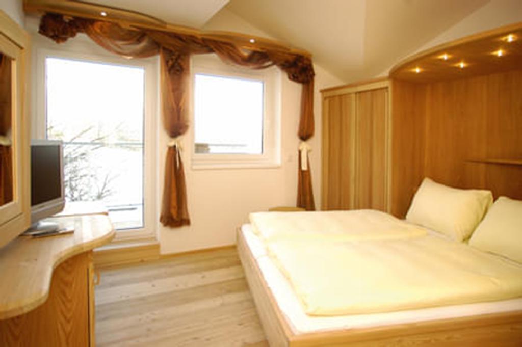 Bed & Breakfast Landhaus Strasser Зелль Екстер'єр фото