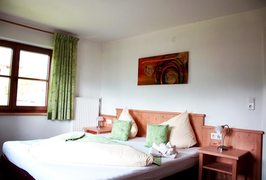 Bed & Breakfast Landhaus Strasser Зелль Екстер'єр фото