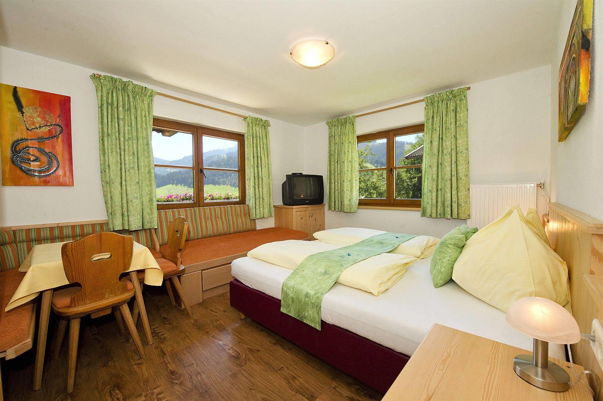 Bed & Breakfast Landhaus Strasser Зелль Екстер'єр фото