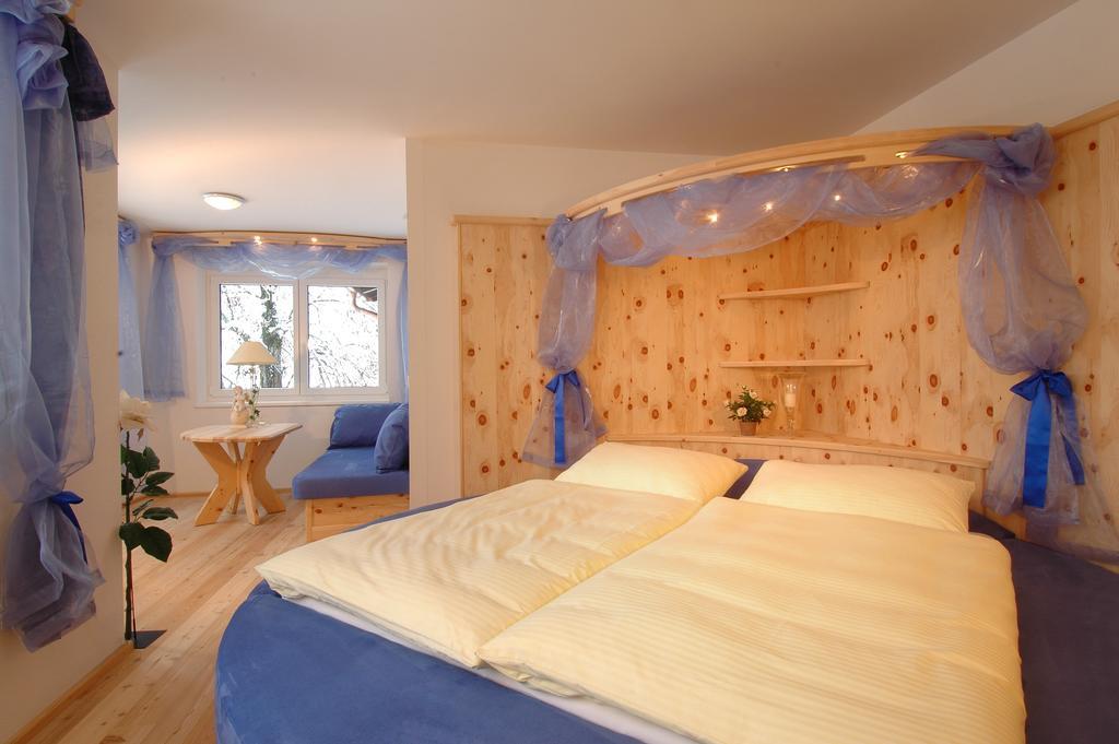 Bed & Breakfast Landhaus Strasser Зелль Номер фото